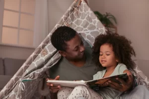 Milwaukee Divorce Lawyer father daughterSYP15F9IJU 300x200